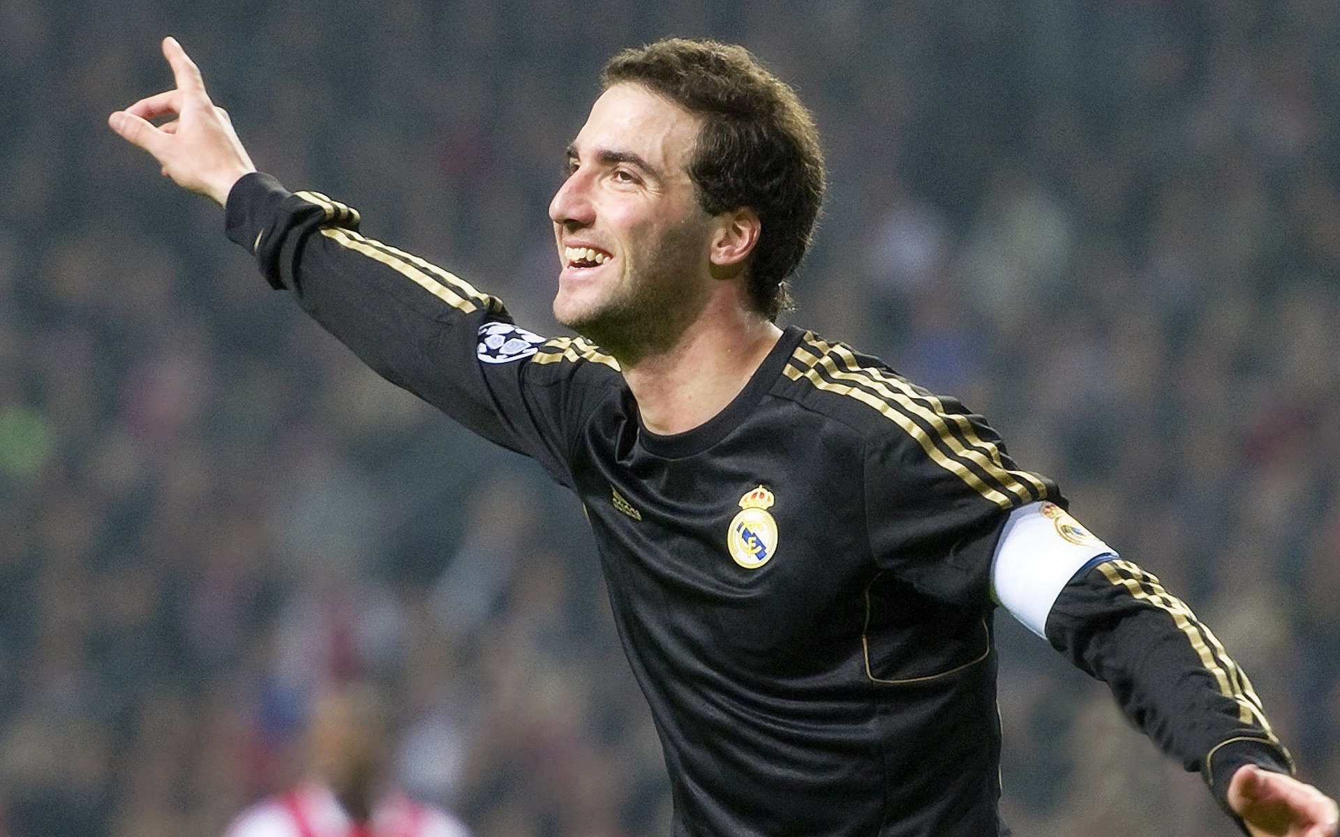 AYX GAME-托桑·埃夫布奥姆万成为NBA新一代领军人物，埃托奥布冯