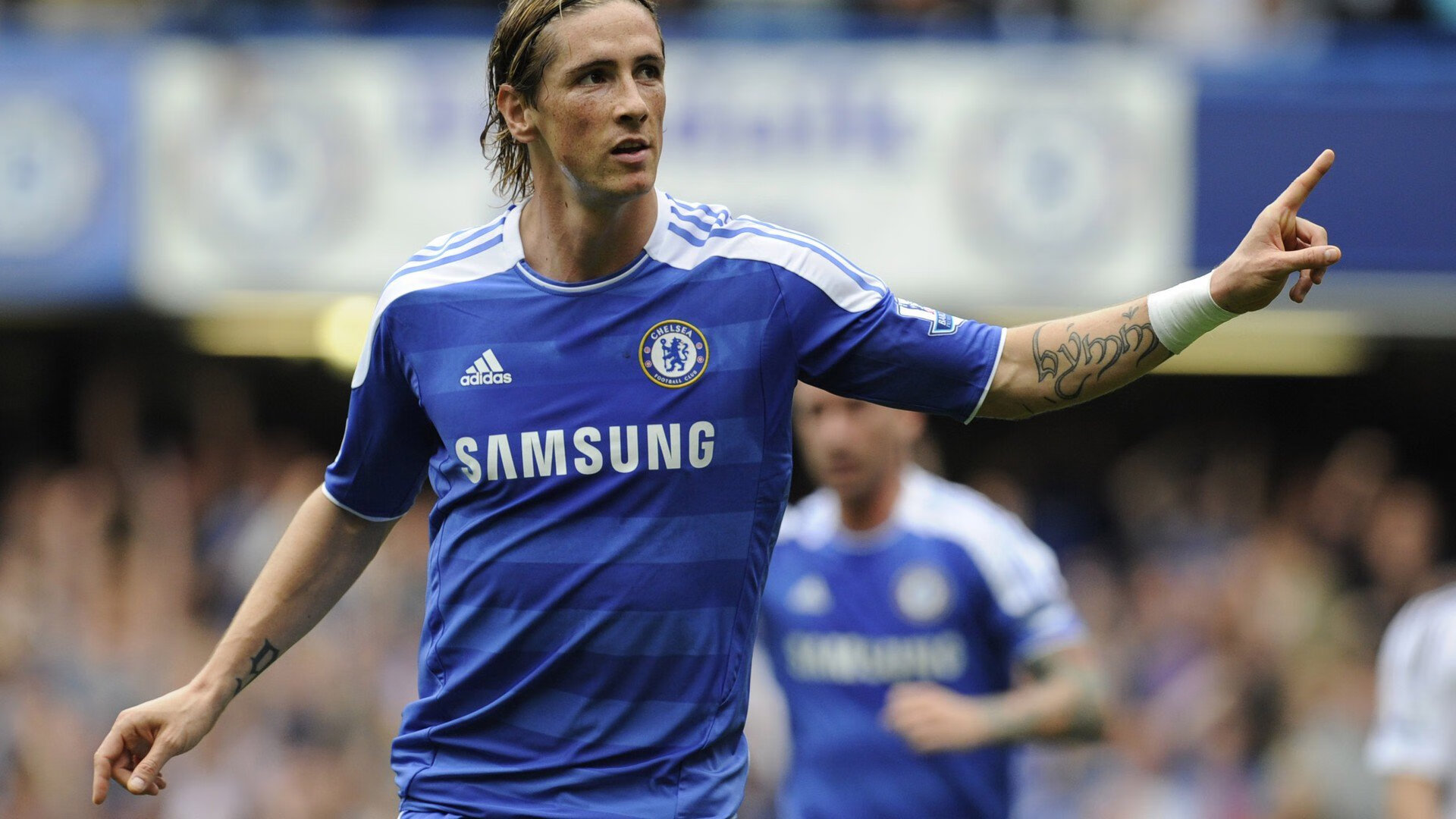 爱游戏官方-绝杀“欧冠杀手”登场：完美收官的终极一击，欧冠绝杀集锦